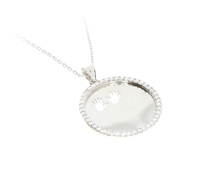 Kette mit Gravurplatten mit Steinen Baby Hände Anhänger mit Gravur "Rund" hochglanzpoliert 2,3 cm Silber